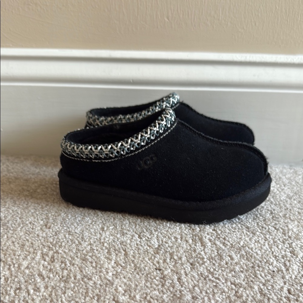 UGG Black Slippers with Decorative Trim